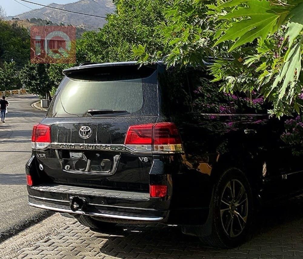 تويوتا لاندكروزر